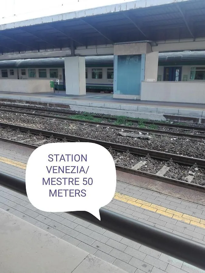 Central Station Rooms Mestre Affittacamere